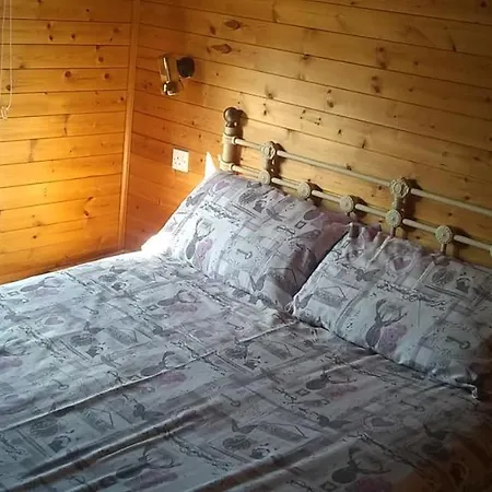 Lac Lucie Chalet And Private Lake Lodge